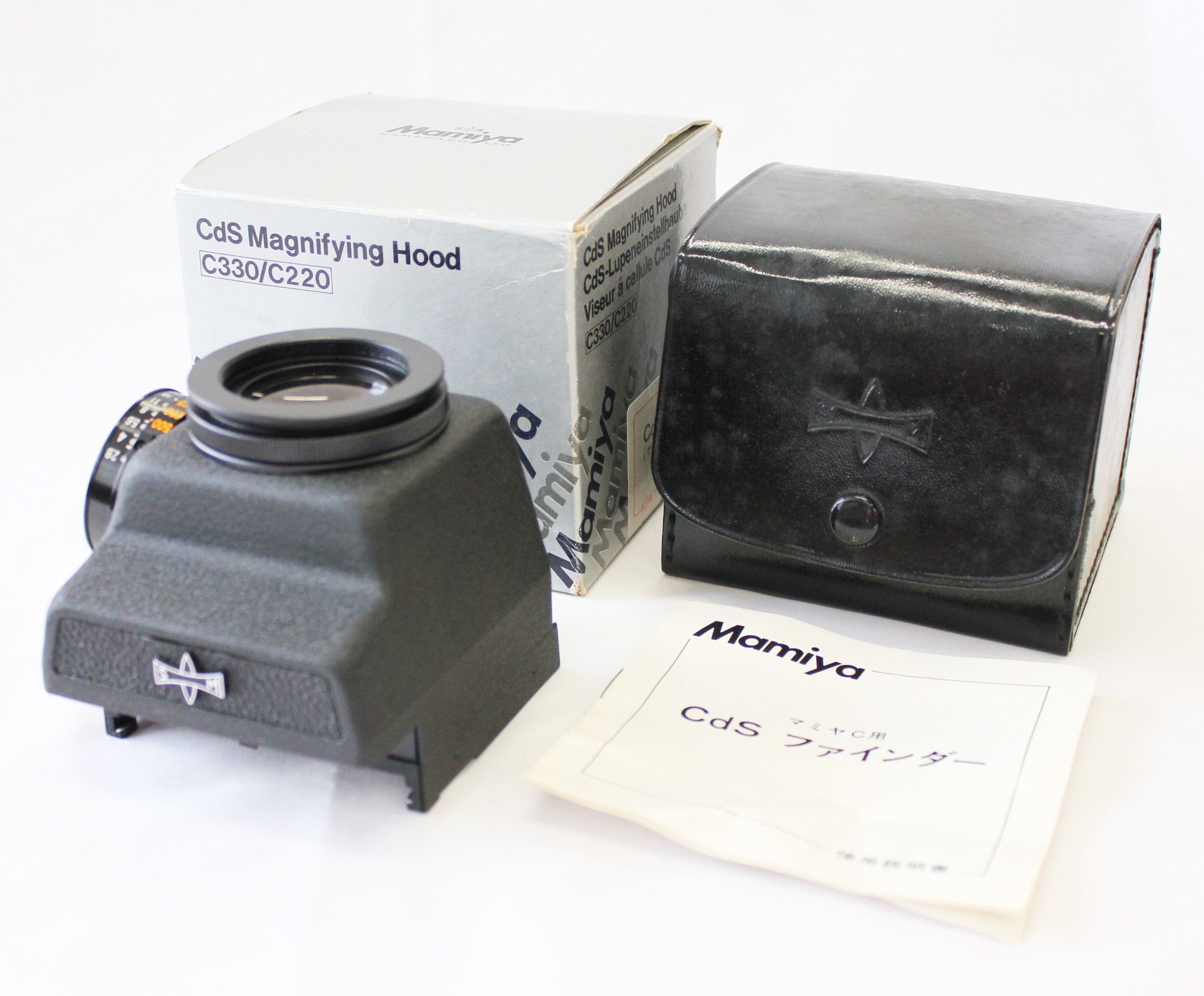 Japan Used Camera Shop | Mamiya CdS Magnifying Hood Finder for C330 C220 TLR with Case from Japan