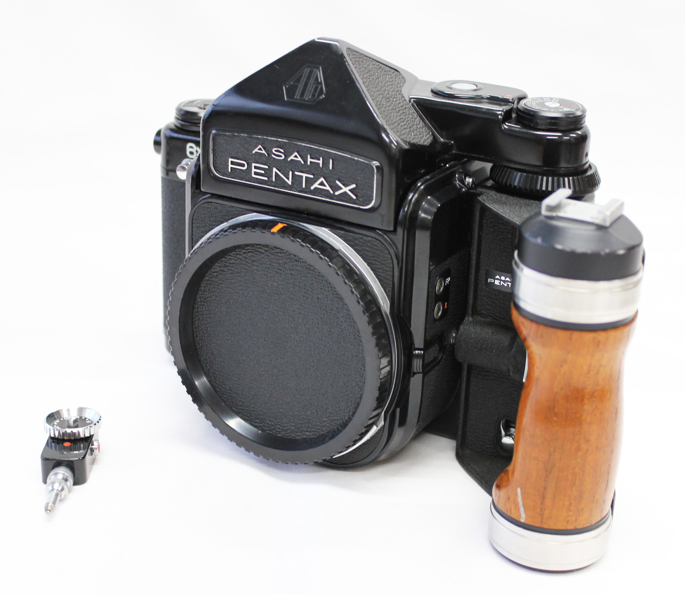 Japan Used Camera Shop | [Exc+++] Pentax 6x7 TTL Mirror Up Camera with Wood Grip and Self Timer from Japan