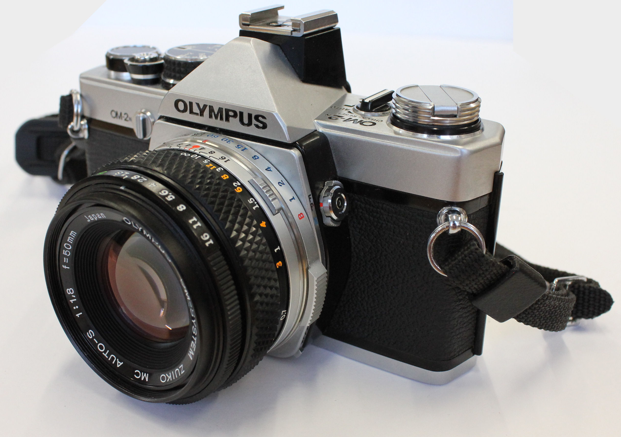 [Excellent +++++]Olympus OM-2n 35mm Camera and Zuiko MC 50mm F/1.8 Lens 