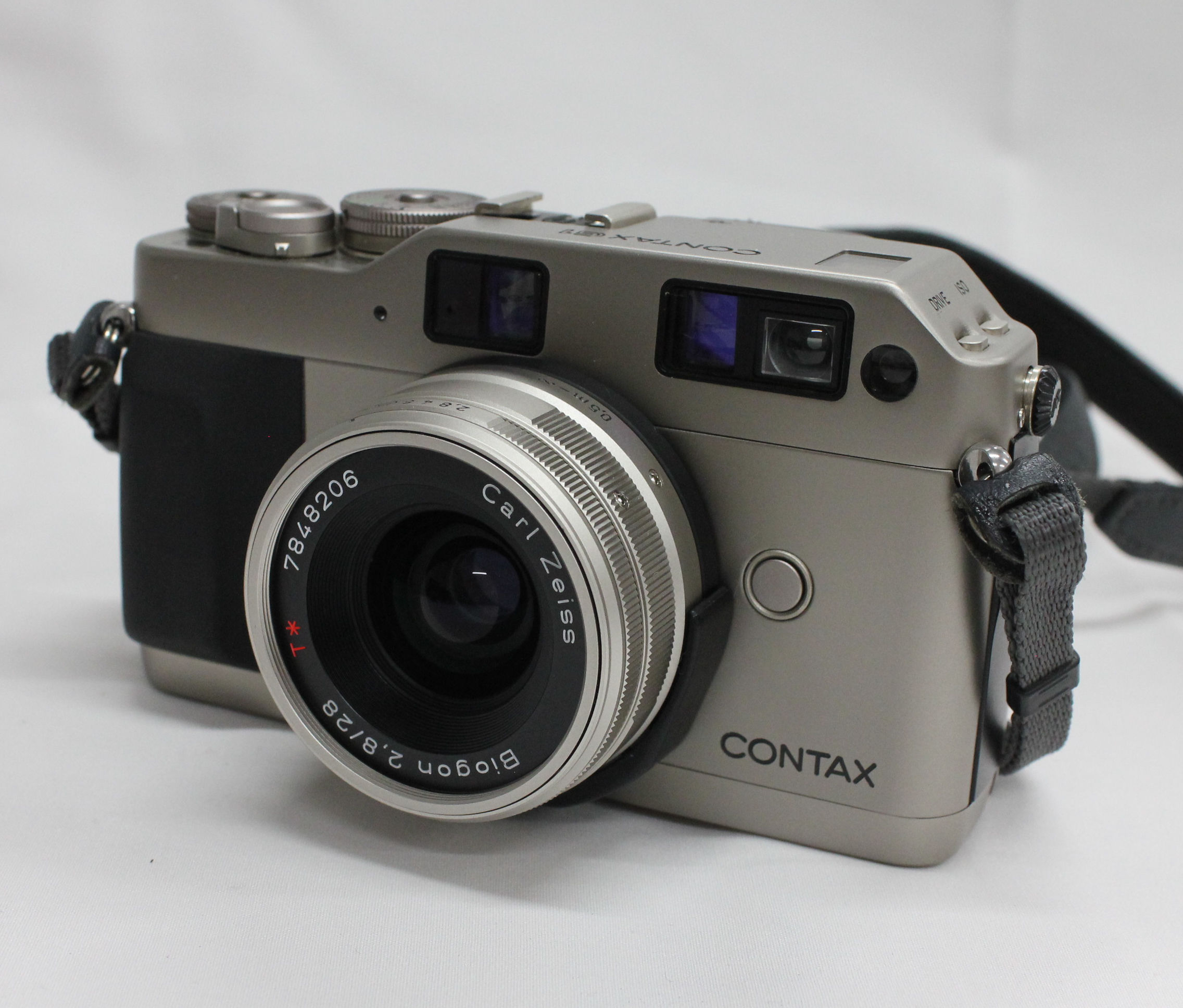 Contax G1 Green Label w/ Carl Zeiss Biogon 28mm F/2.8 & Hood/Case