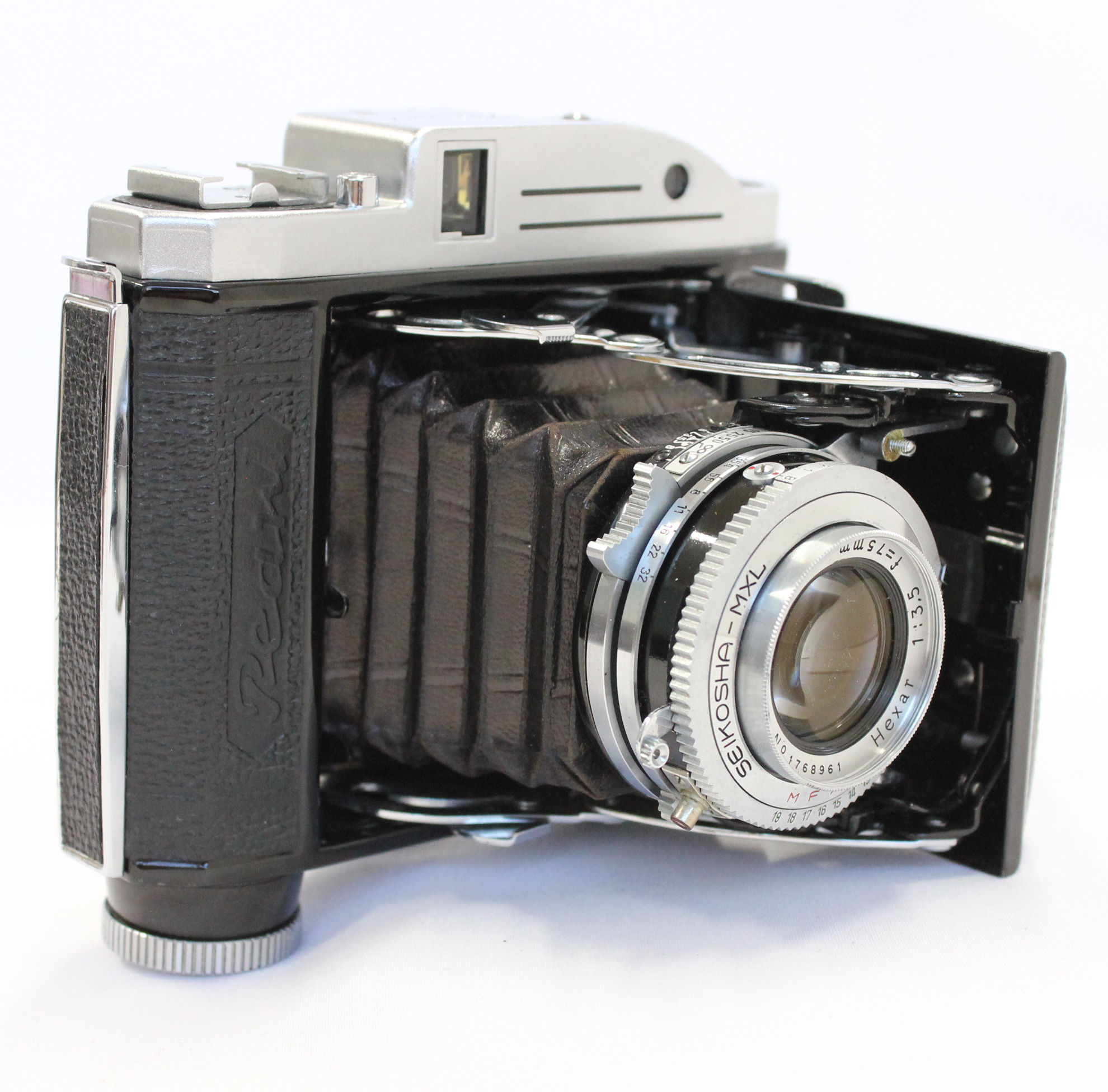 Konica Konishiroku Pearl III 6x4.5 Camera with Hexar 75mm F/3.5 Lens from Japan (C1252) | Big Fish J-Camera (Big Fish J-Shop)