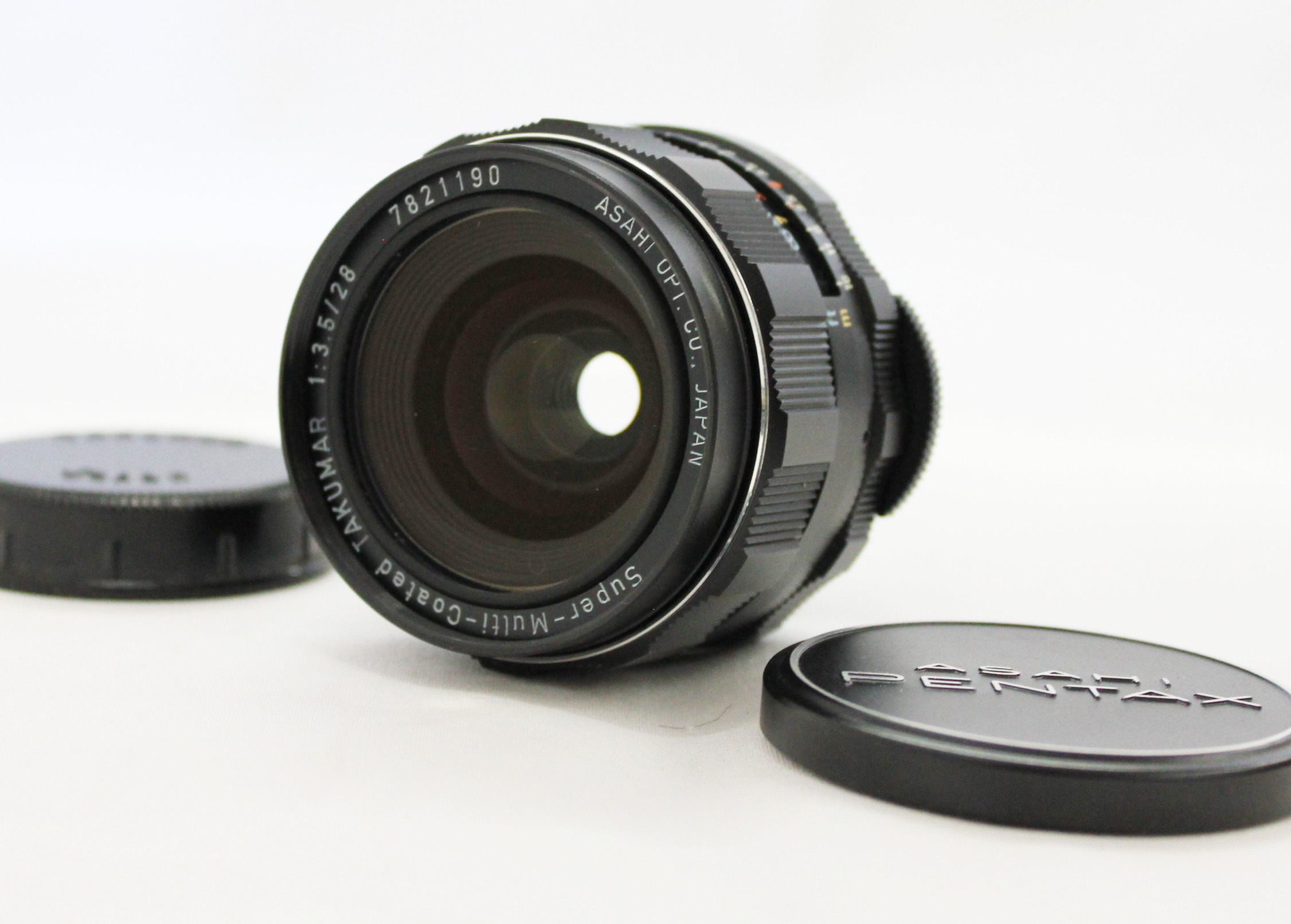 Japan Used Camera Shop | [Near Mint] Pentax SMC Super-Multi-Coated Takumar 28mm F/3.5 M42 MF Lens from Japan