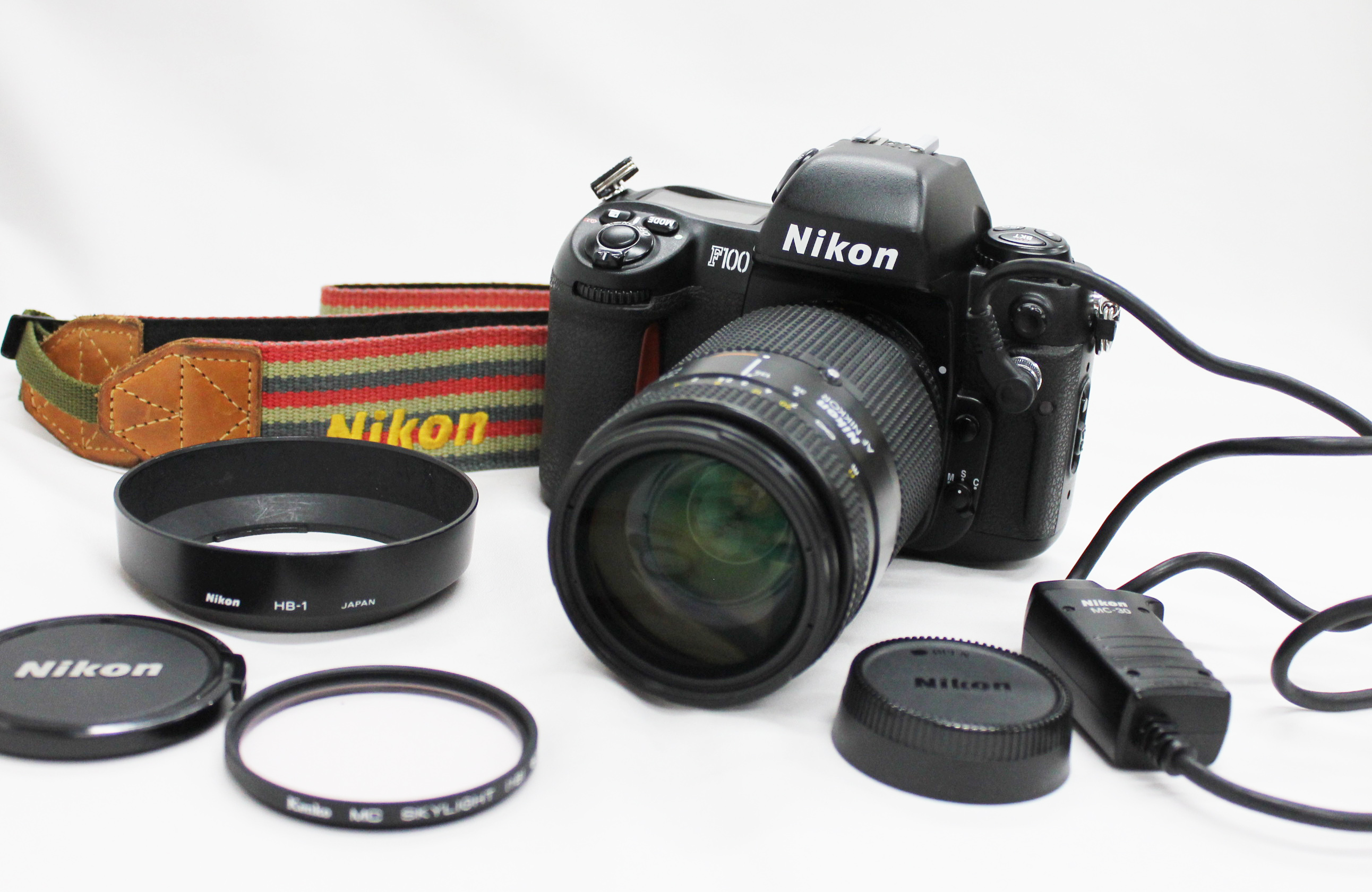Japan Used Camera Shop | [Exc+++++] Nikon F100 35mm SLR w/ AF Nikkor 35-105 F/3.5-4.5 D & MC-30 from Japan