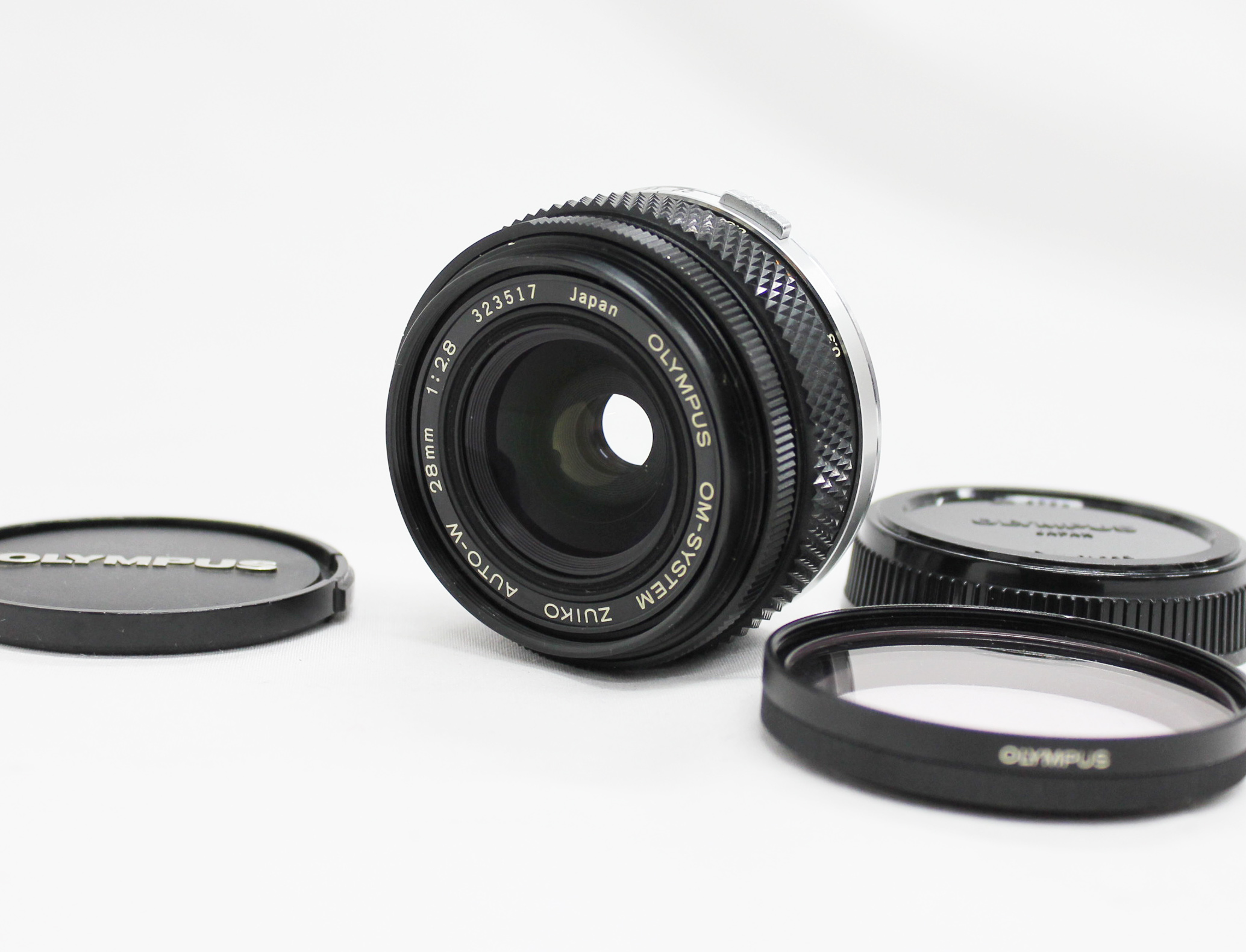 Japan Used Camera Shop | [Near Mint] Olympus OM-System Zuiko Auto-W 28mm F/2.8 Wide Angle Lens from Japan
