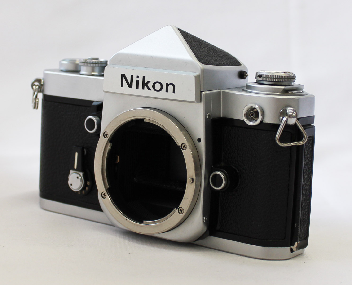 Nikon F2 Eye Level 35mm SLR Film Camera DE-1 Finder SN805* with