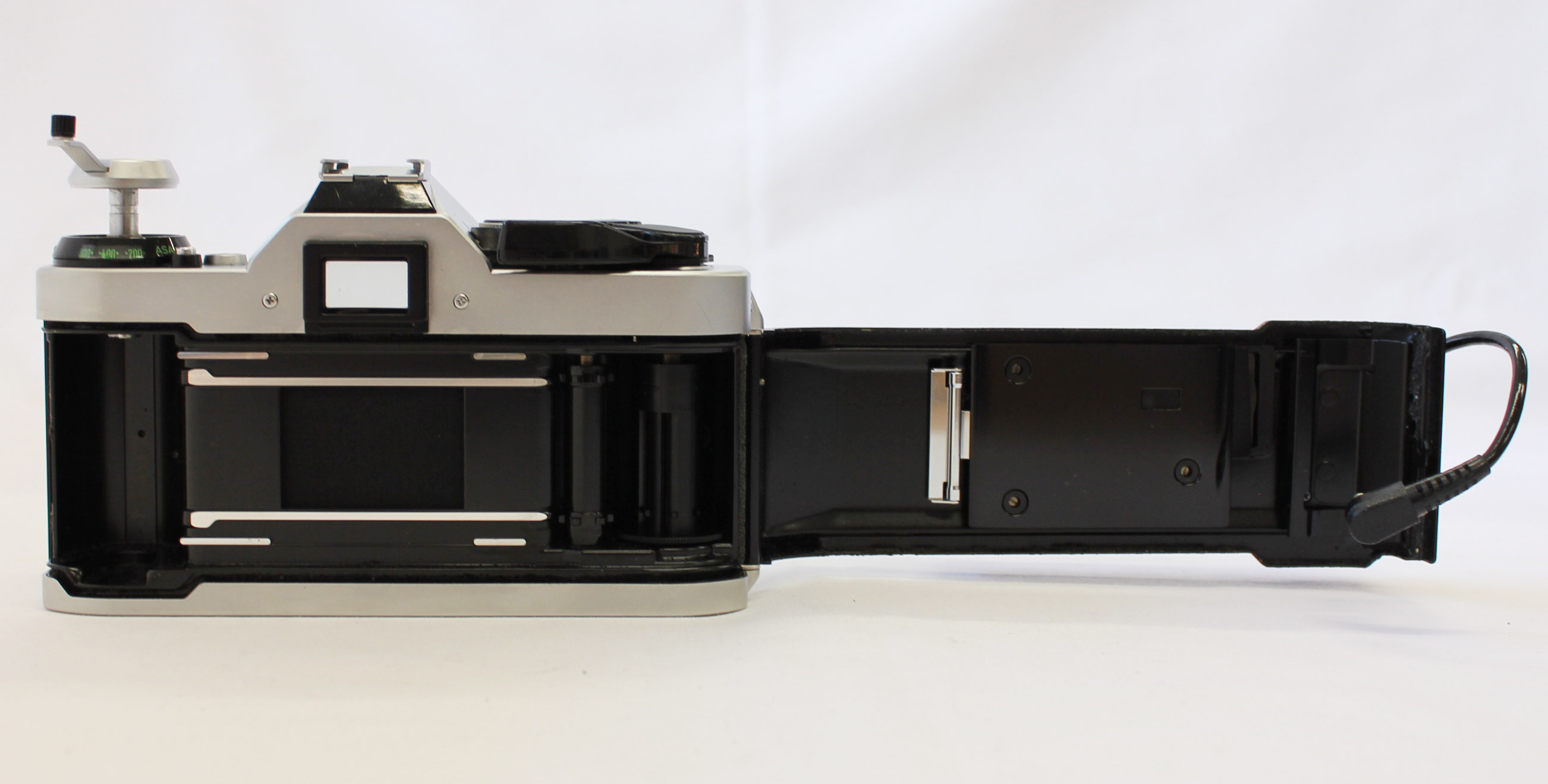 カメラ フィルムカメラ Canon AE-1 Program 35mm SLR Film Camera with New FD 50mm F/1.4 and 
