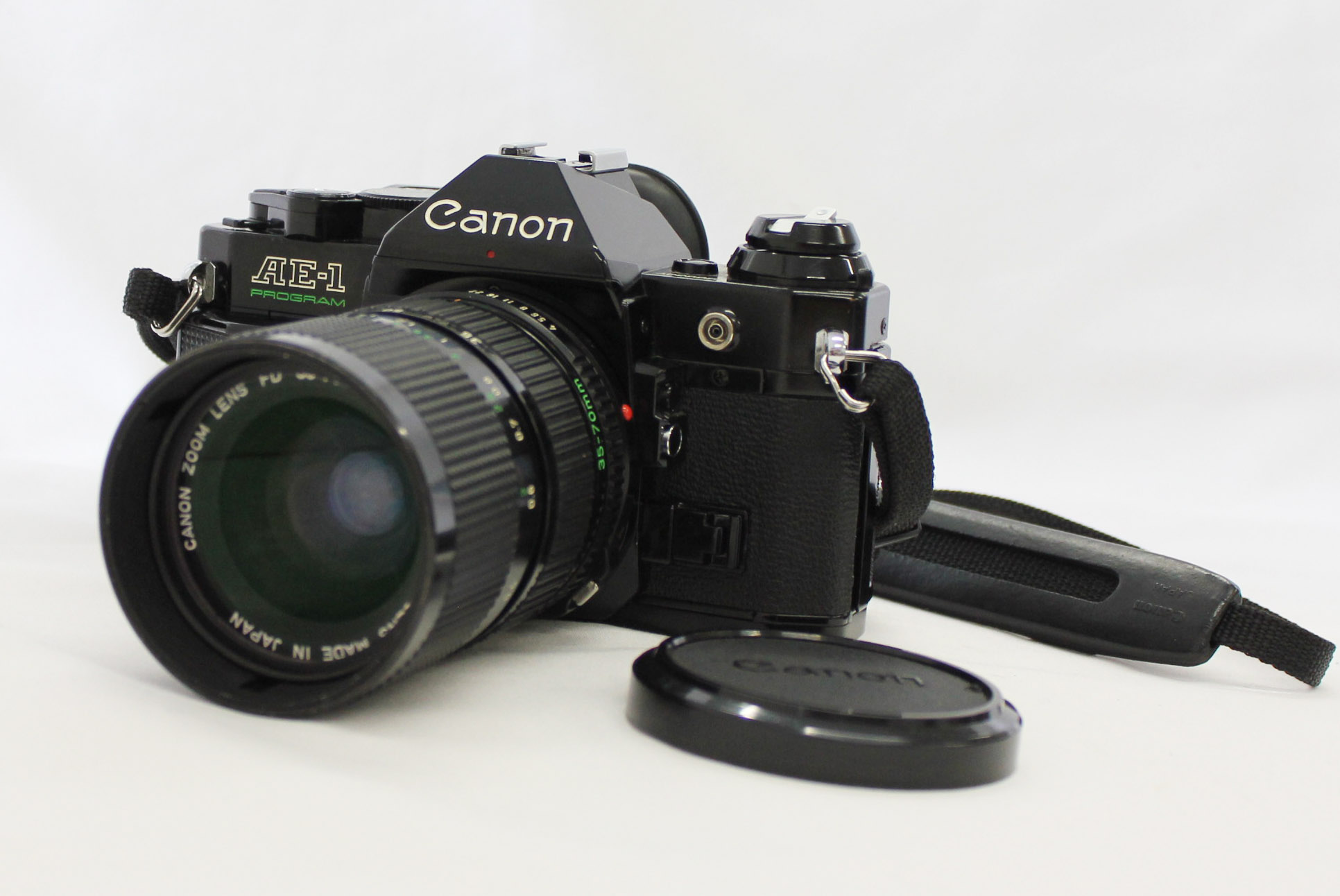 Canon AE-1 Program 35mm SLR Film Camera Black with New FD 35-70mm F/4 Lens from Japan (C1817) | Big Fish J-Camera (Big Fish J-Shop)
