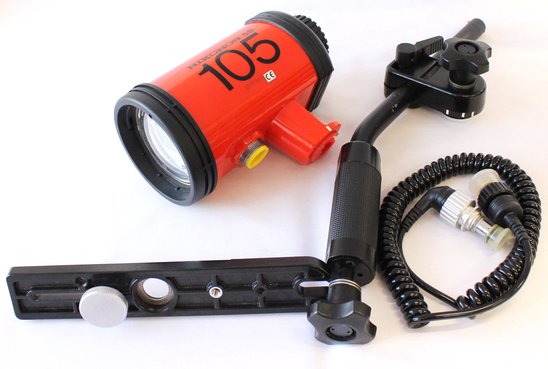 Nikon SB 105 Underwater Speedlight Flash for Nikonos w/ Sync Cord Nikon SB 105 Underwater Speedlight Flash for Nikonos w/ Sync Cord