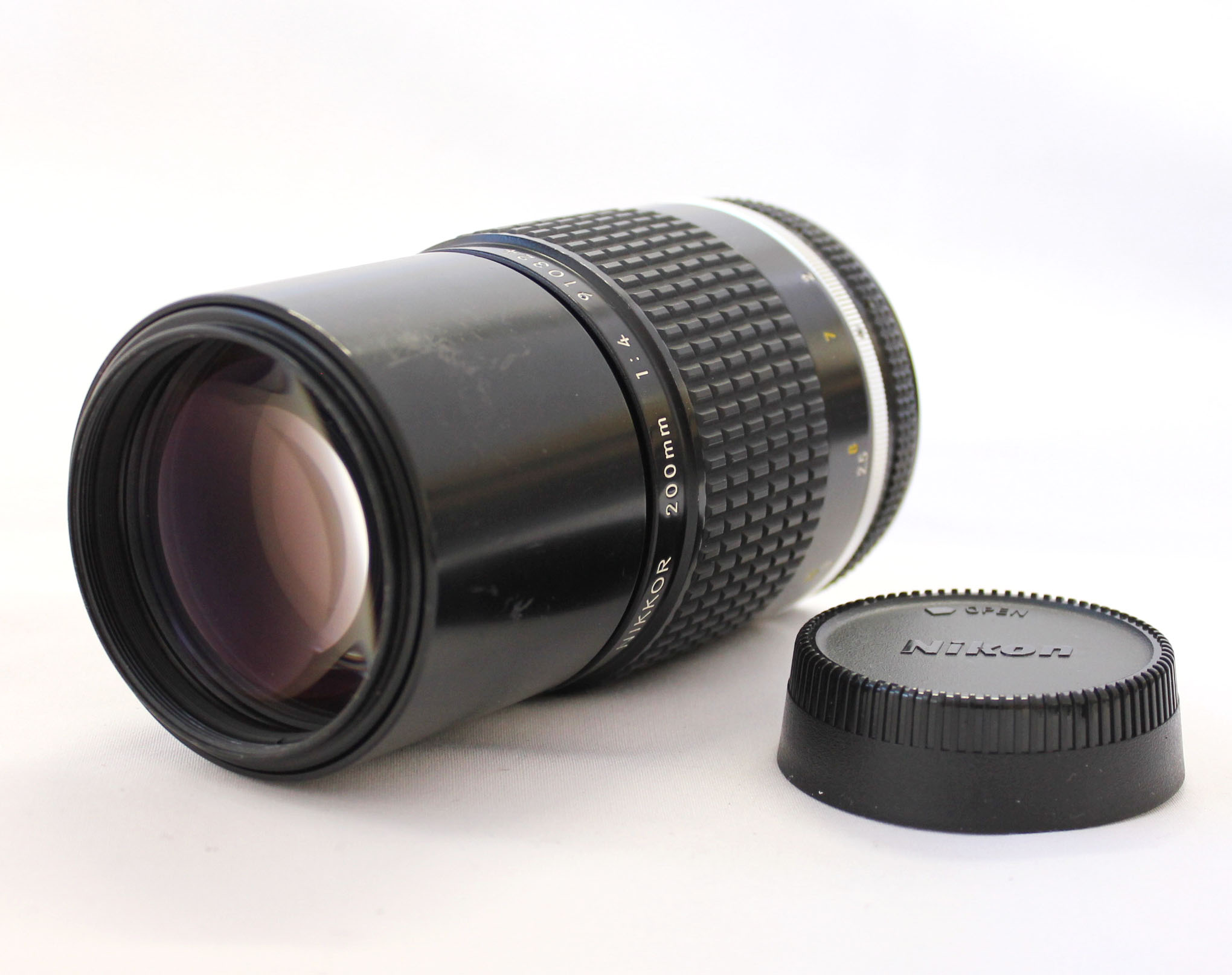 Japan Used Camera Shop | [Excellent+++++] Nikon Ai-s NIKKOR 200mm F/4 MF Telephoto Lens from Japan