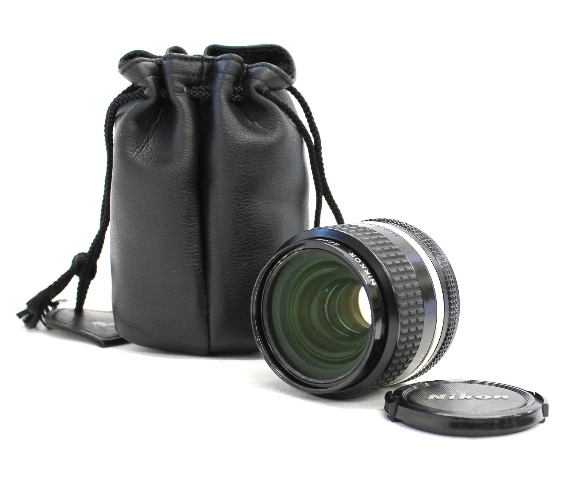 Japan Used Camera Shop | Nikon Ai-s Ais Nikkor 35mm F/2 Wide Angle MF Lens from Japan