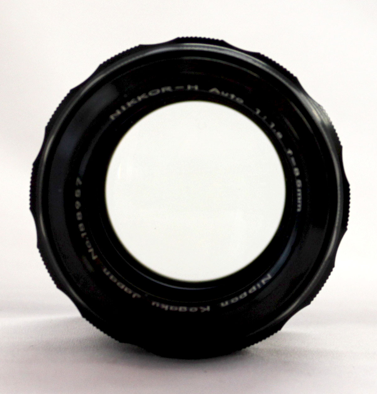 Nikon Nikkor-H Auto 85mm F/1.8 Non-Ai Portrait MF Lens from Japan