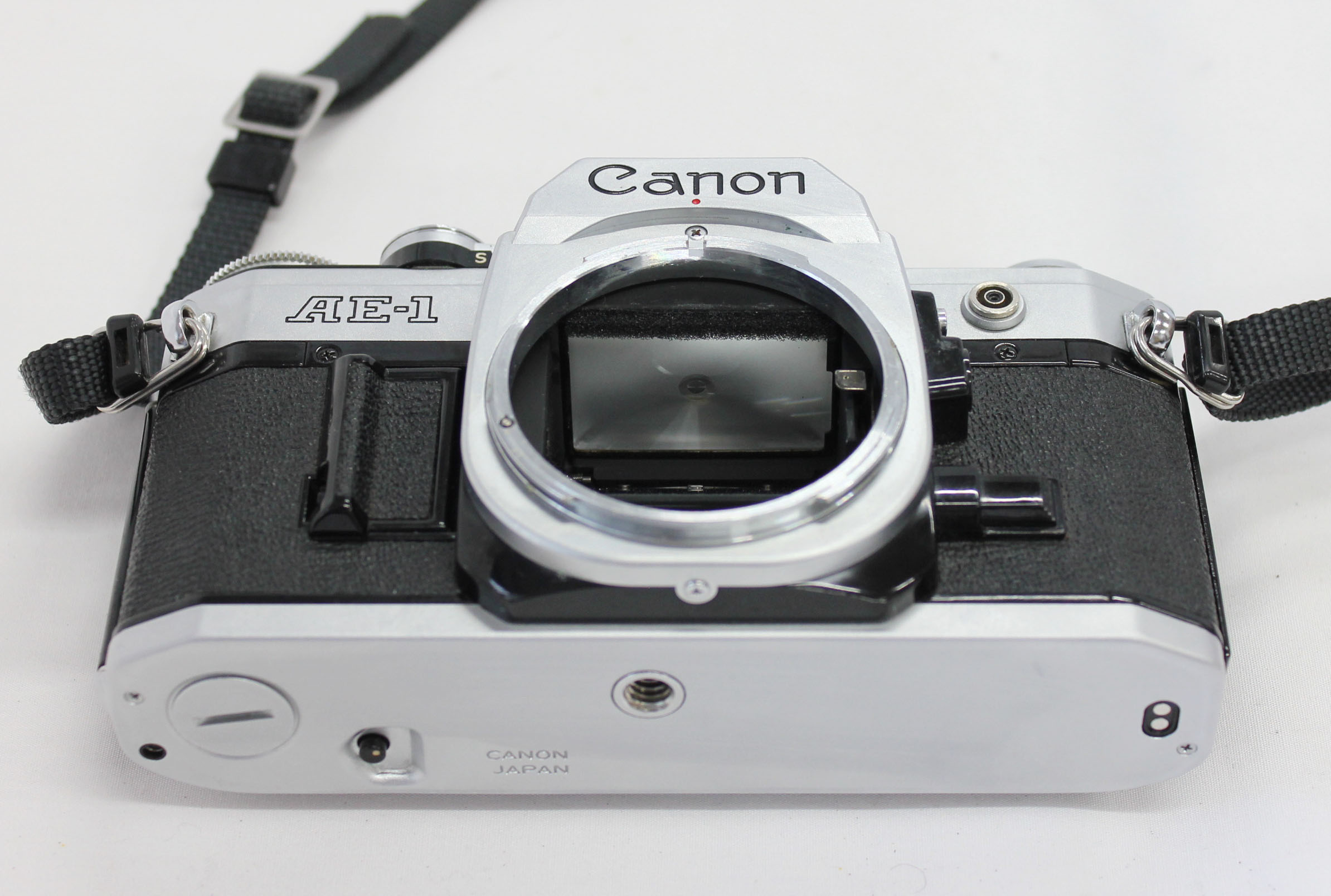 Canon AE-1 35mm SLR Camera with FD 50mm F/1.4 S.S.C. Lens from Japan Photo 9