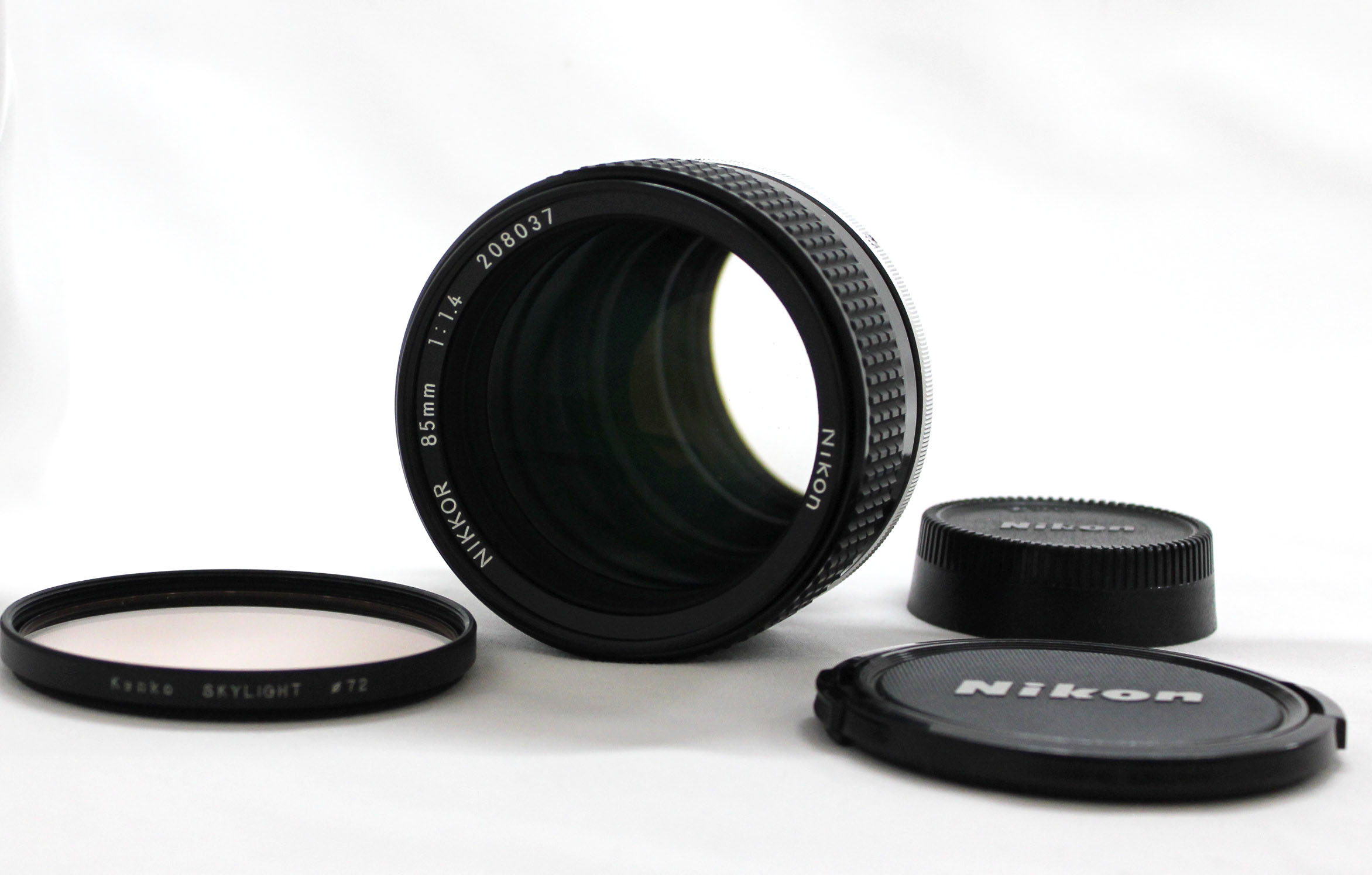 Japan Used Camera Shop | Nikon Nikkor Ai-s Ais 85mm F/1.4 Portrait MF Lens from Japan