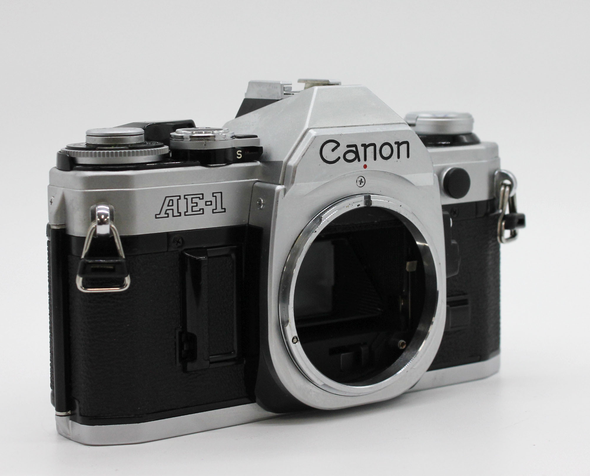 Canon AE-1 35mm SLR Camera with FD 50mm F/1.4 S.S.C. Lens from Japan Photo 2