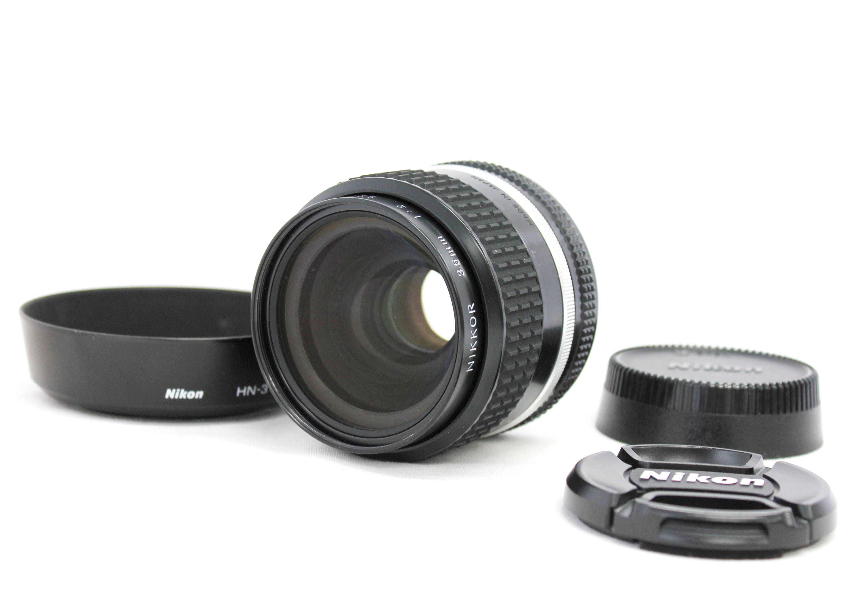 Nikon Ai-s Ais Nikkor 35mm F/2 Wide Angle MF Lens S/N32* SIC Version with Hood HN-3 from Japan